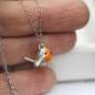 Preview: 3D Rotkehlchen Kette: 925 Sterling Silber & orangene Emaille Preview: 3D Rotkehlchen Kette: 925 Sterling Silber & orangene Emaille