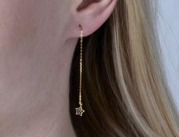 Moon Star threader earrings. Gold plated silver and black zirkonia. Chain earrings
