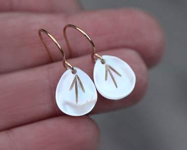 Dainty Pearl Drop Earrings. 18k gold vermeil and mother of pearl