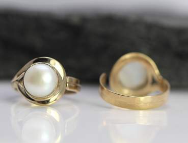 Perlen Ring. 750er vergoldetes Silber