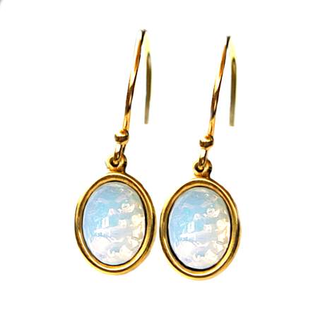 Ohrringe mit seltenen vintage Opal Steinen. Sterling Silber vergoldete Ohrhaken