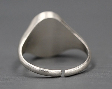 Flower Meadow Signet Ring. Sterling silver wildflower ring