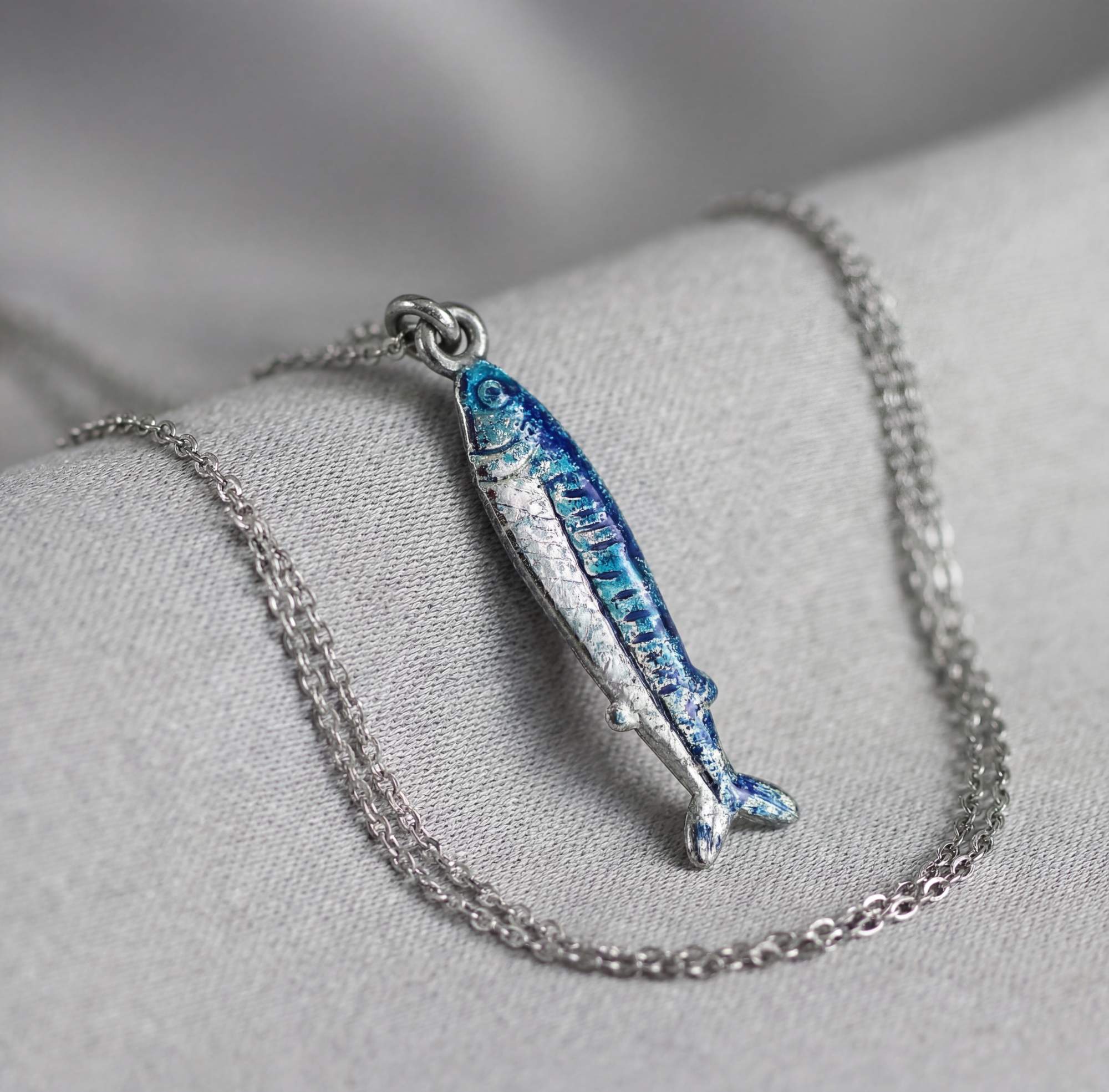 Sardinen Kette mit emailliertem Fisch Anhänger