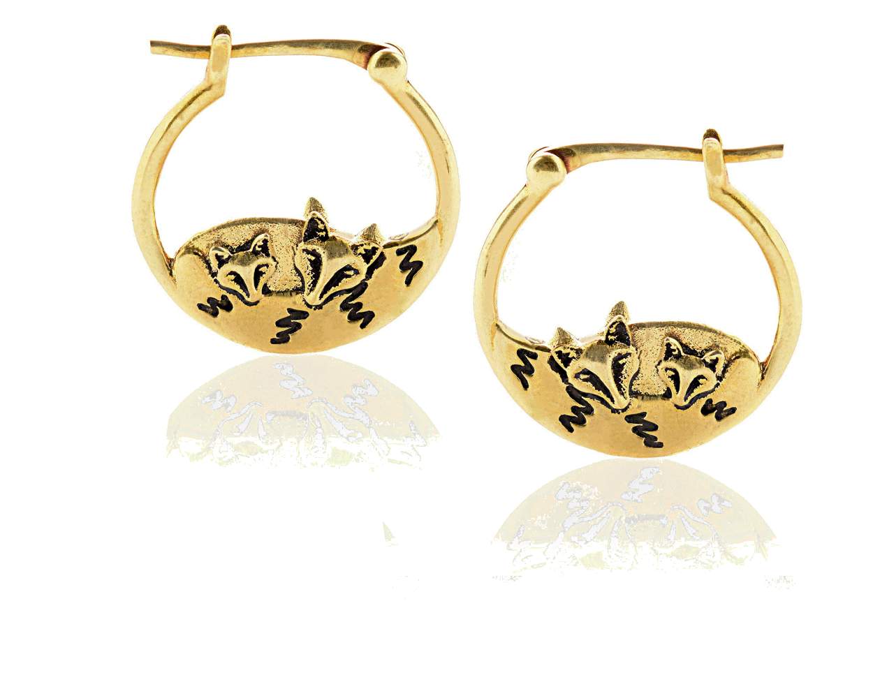 Fox hoop earrings. Mother and baby fox curled up
