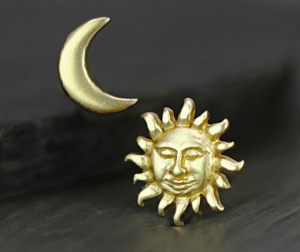 Kleine Sonne & Mond Ohrstecker. Sterlingsilber 585er vergoldet.