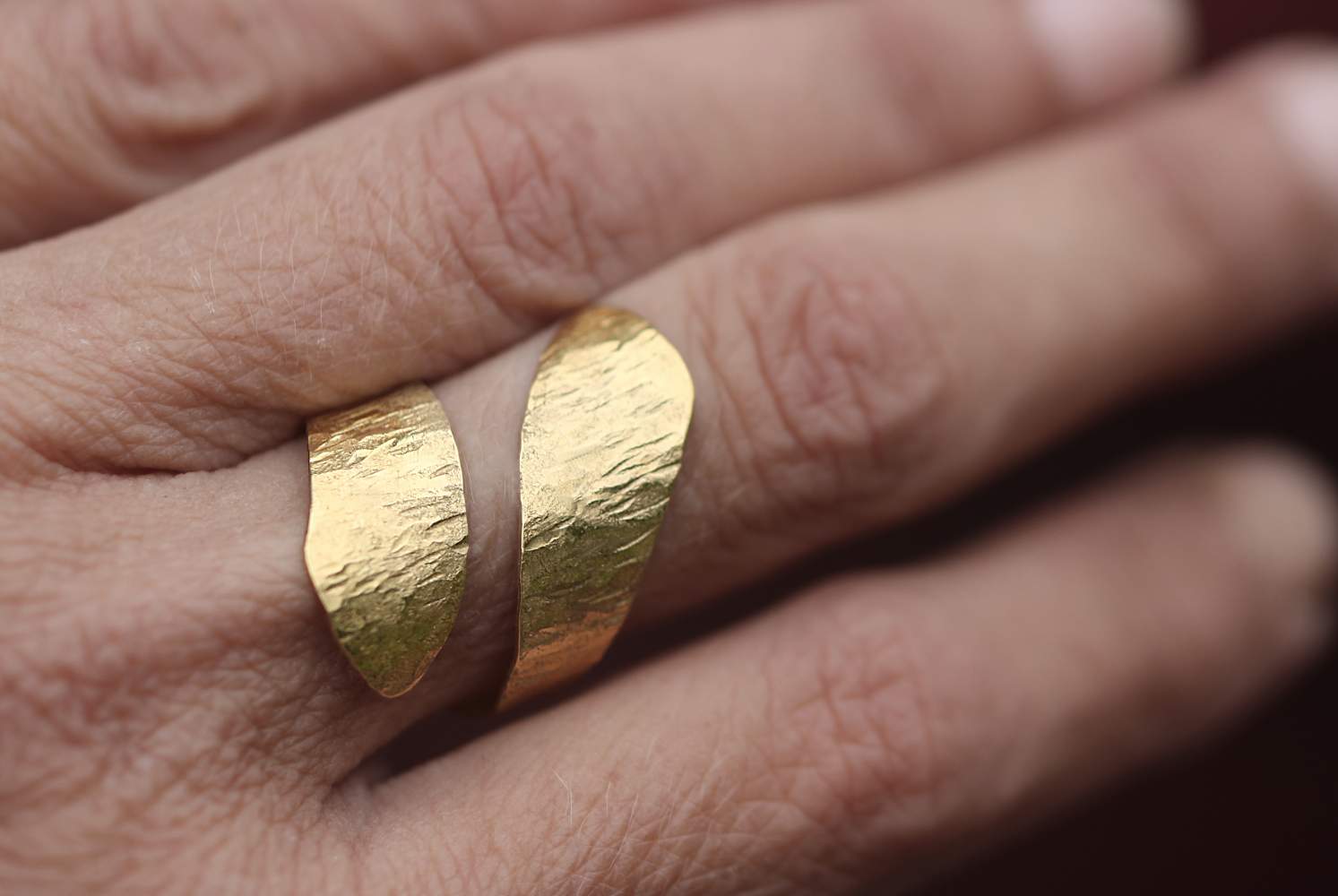Crinkled gold ring. Spiral wrap around sterling 18k gold ring