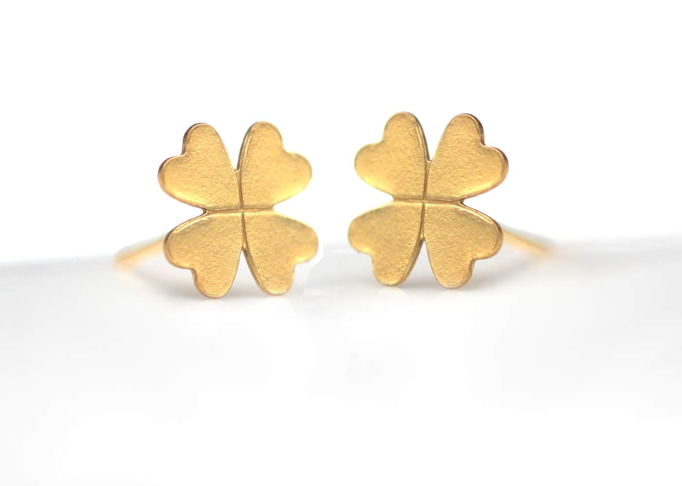 OFFER of the month, special price: Four leaf clover stud earrings