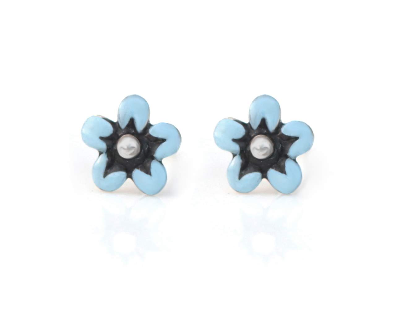 Small silver Forget me Not studs. Light BLUE enameld blossom