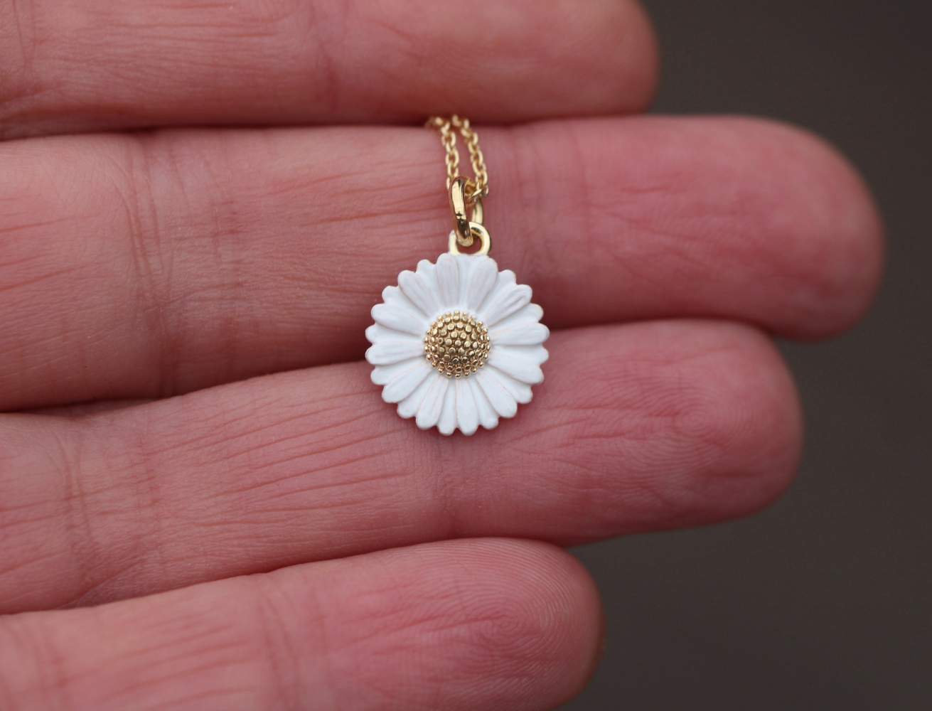 Dainty gold vermeil daisy necklace. White, blue or blue turquoise. Enamel