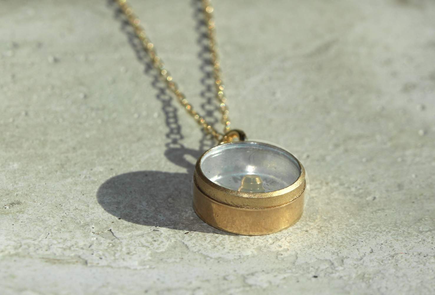 Dainty gold working compass necklace. 18k gold vermeil plated sterling silver
