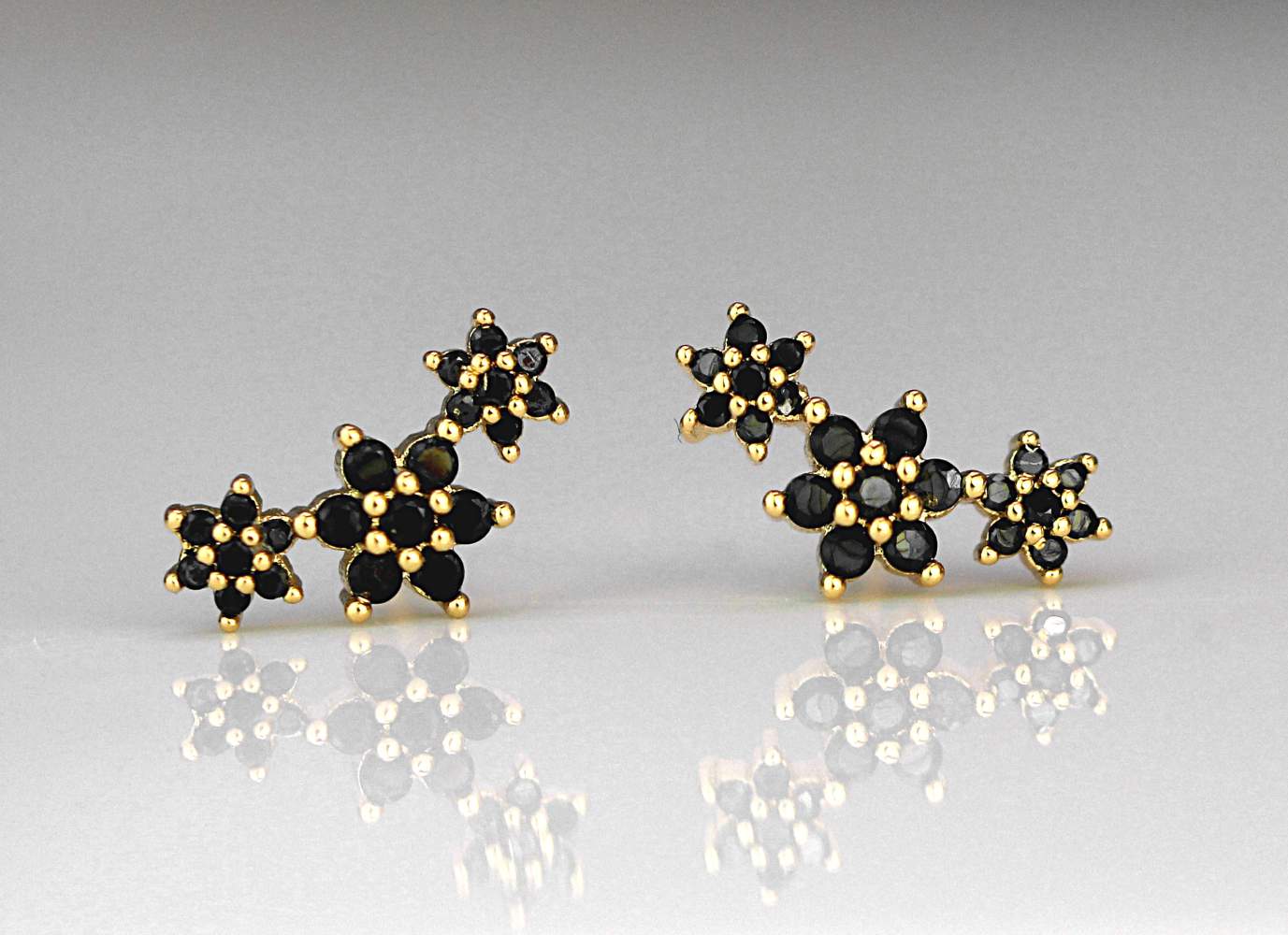 Triple flower stud earrings