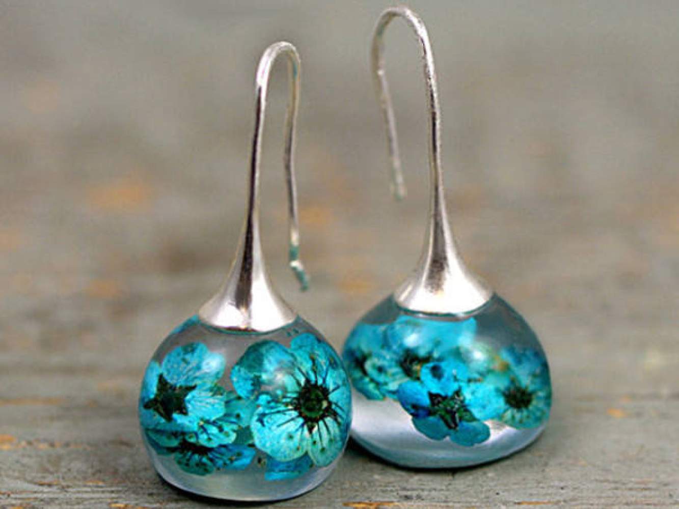 Real turquoise blossom resin earrings